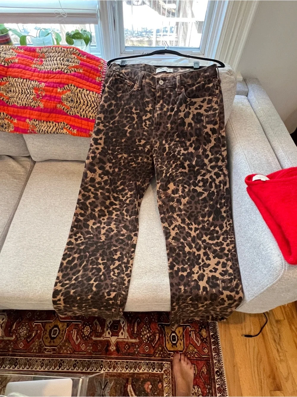 Abercrombie & Fitch Leopard Print Low Rise Baggy Jeans - Picture 5 of 9